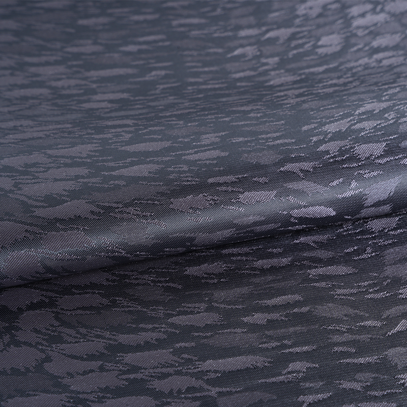 カチオンヒョウ柄ジャカード