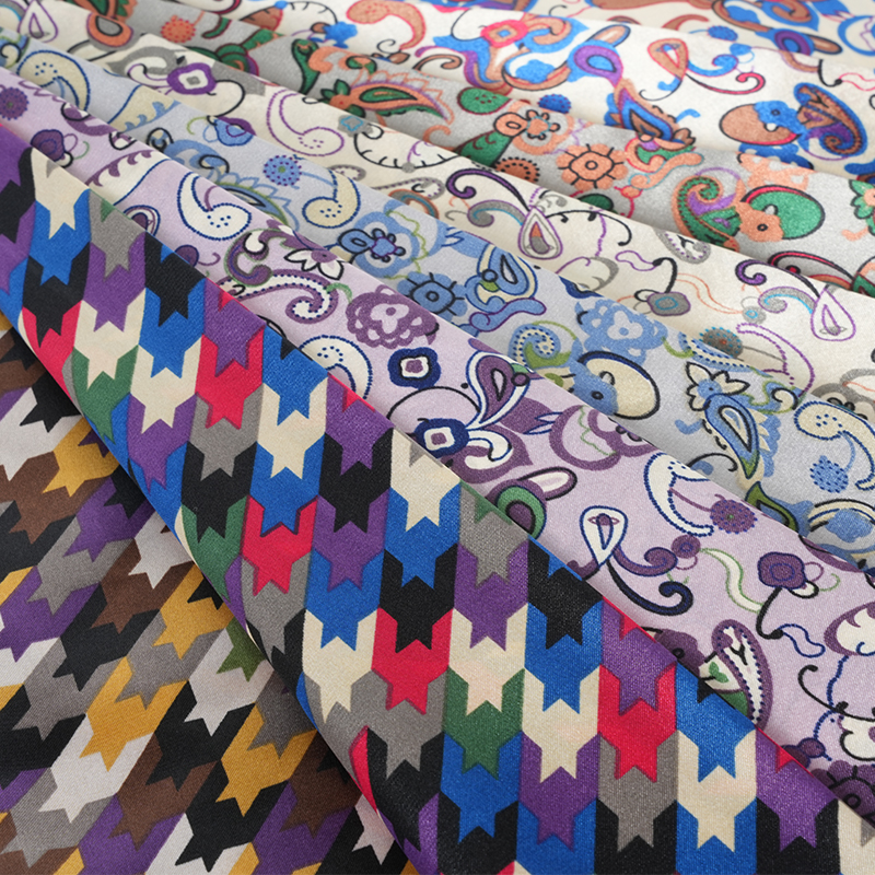 ポリエステル 50*75 ツイストサテン幾何学サテン印刷生地